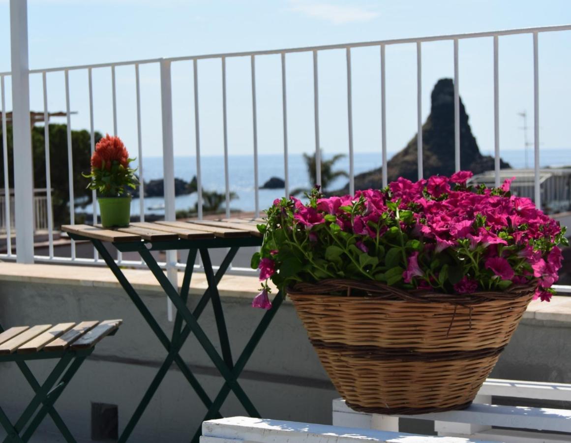 Casa Vacanze Caramagna Aci Castello Exterior foto